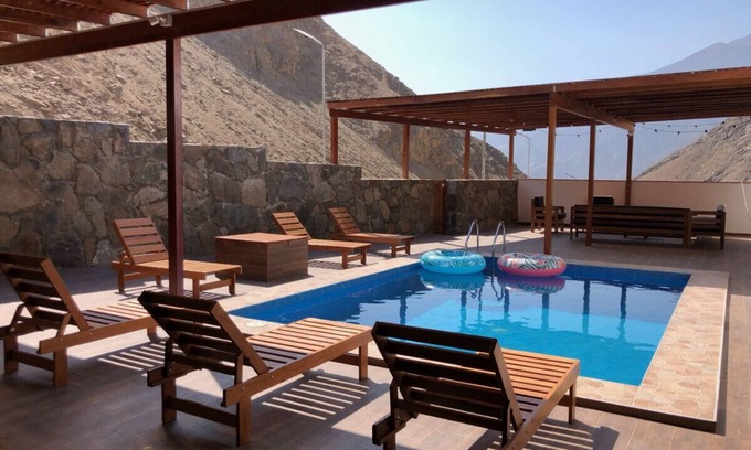 Calango Apartamento | Spacious 3-bedroom and 2 bathroom home with private pool and patio and free Wi-Fi