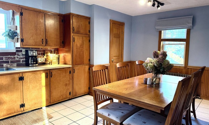 Numidia Apartamento | Spacious 3-bedroom apartment with AC, WiFi in Numidia Near Knoebels & Dragstrip