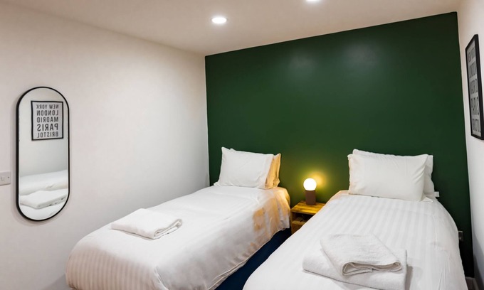 Bristol Apartamento | 3 Bedroom DDT-Apartamento-Baño Privado