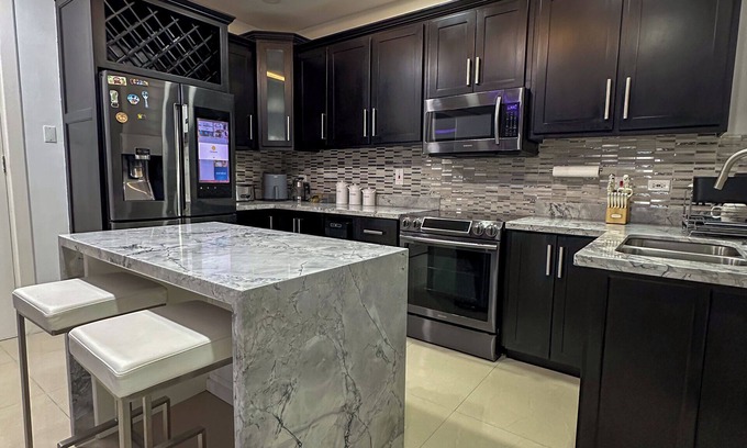 Saint Andrew Apartamento | Spacious 3-bedroom apartment Kingston Jamaica - SLuxe City Haven