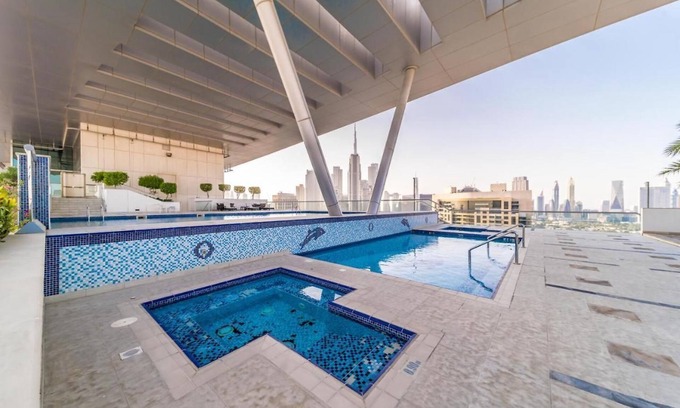 Jadaf Apartamento | Spacious 3-bedroom Apartment With Canal View In Business Bay