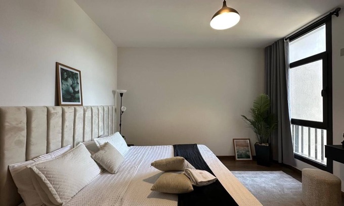Nasr City Apartamento | Spacious 3-bedroom apartment with WiFi, AC in charming Cairo