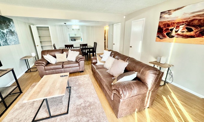 Hinesville Apartamento | Spacious 3-bedroom corporate apartment with WiFi, AC in welcoming Hinesville