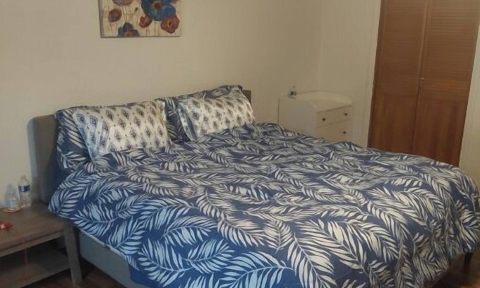 Hesperia Casa | Spacious 3 bedroom house with WiFi and AC in charming Hesperia