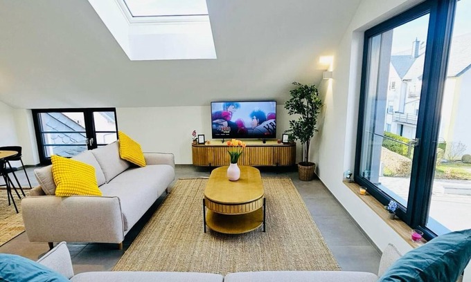 Schuttrange Apartamento | Spacious 3 bedroom large terrace&parking