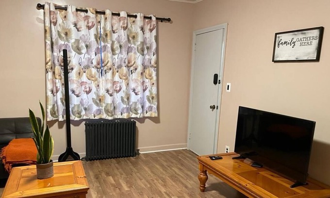 New Britain Apartamento | Spacious 3 bedroom apartment in Newbritain CCSU.