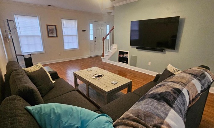 Wilmington Casa | Spacious 3 BR Retreat in Leland