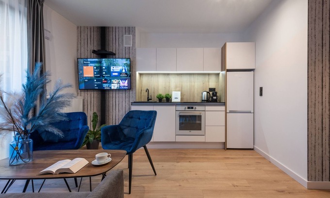 City Centre Apartamento | Spacious 3-rooms Apartment on the last floor with 2 bathrooms and 2 balconies.