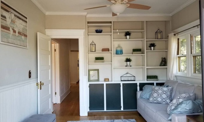 Willow Glen Casa | ¡Amplia casa de 4 dormitorios / 3 baños en Willow Glen!