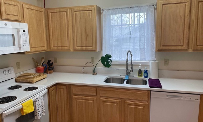 Golden Belt Historic District Casa | Relaxing 3B/2Ba House Close To Everything RTP