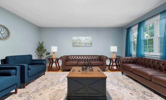 Southeast Yonkers Apartamento | Spacious 3-bedroom apt Near Metro North with WiFi, AC in Yonkers