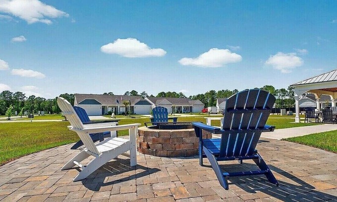 Ocean Isle Beach Casa | Spacious 3BR Coastal Getaway · Beach & Golf Nearby