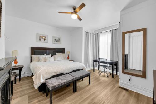 Mexicantown - Southwest Detroit Apartamento | Spacious 3BR Detroit Apt Sleeps 7 WiFi