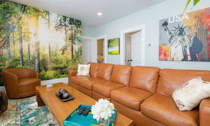 Beverly Condominio | *Spacious Charming 3BR|Salem+Beverly|Parking