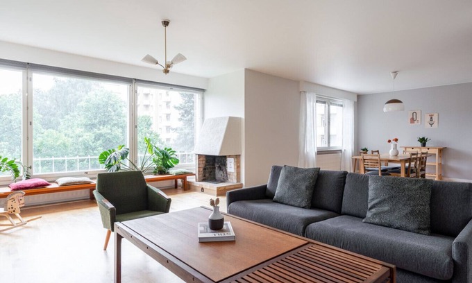 Tampere Apartamento | Spacious 3BR Historical 120m2 Apartment in Kaleva