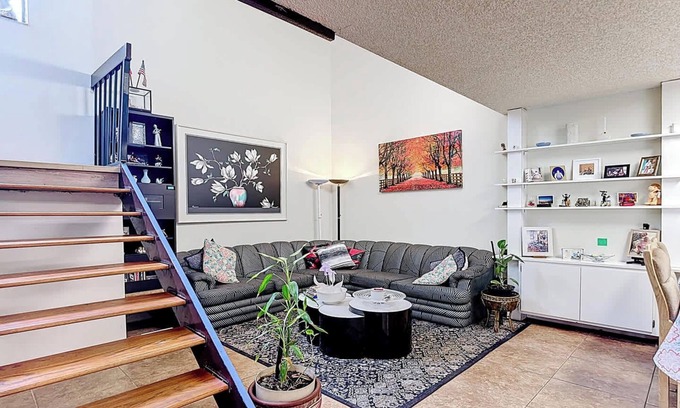 Fontainebleau Casa | Spacious 3BR Home with Pool Access
