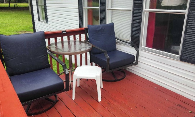 Longs Casa | Spacious 3BR Retreat-10 minutes to the Beach! Pet Friendly!