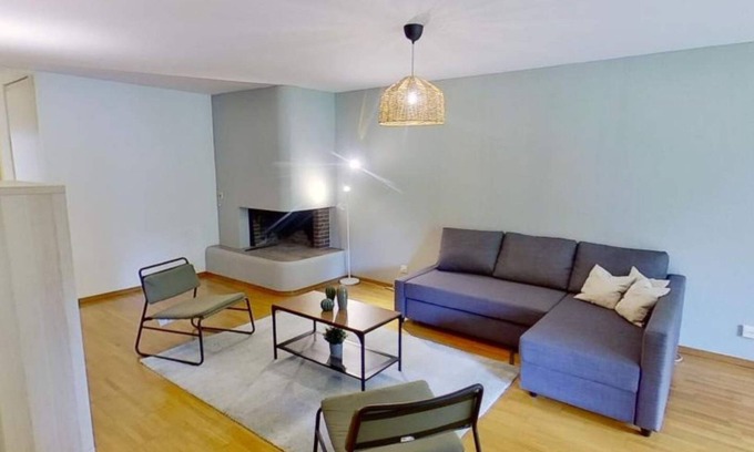 Hirslanden Apartamento | Spacious 3BR Stay – Heart of Zürich’s Charm