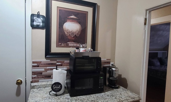 Hartford Apartamento | Spacious 3rd floor 2bedroom apartment