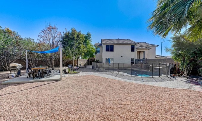 North Las Vegas Casa | Spacious 4 BD Home with Games!