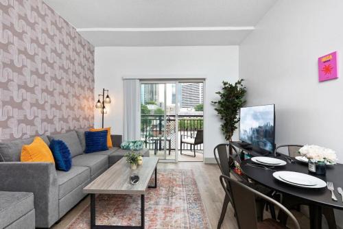 Charlotte Center City Apartamento | Spacious 4 Bed - 2 Mins to Stadium - Free Parking - Gym - Views