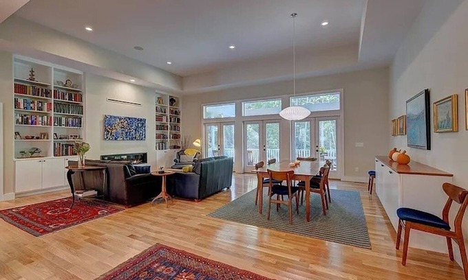 Great Barrington Casa | Spacious 4-bedroom house with pool access in Great Barrington