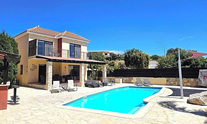 Moutallos Villa | Spacious 4 Bedroom detached villa with large pool/jacuzzi, outside Bar in Paphos