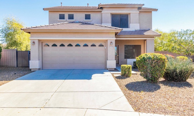 Royal Ranch Casa | Spacious 4 Bedroom Home with Pool / Game room