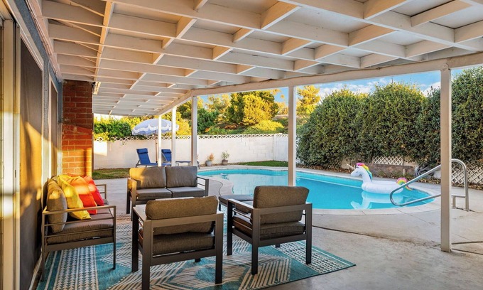 Anaheim Resort Casa | Spacious 4-bedroom house near Disneyland with WiFi, AC, Private Pool, & Hot Tub