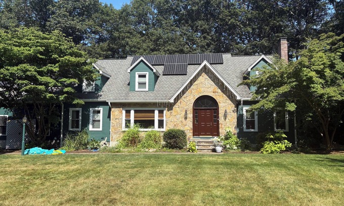 Norfolk Casa | Spacious 4-Bedroom Norfolk Home, 20-Min Walk to Gillette Stadium