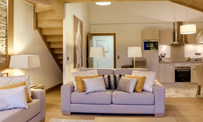 Courchevel Apartamento | Apartamento cerca de las pistas con acceso a gimnasio y estacionamiento