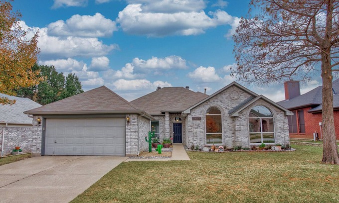 North Richland Hills Casa | Spacious 4-bedroom Home with Private Pool