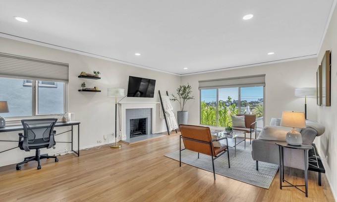 Serra Highlands Casa | Spacious 4Bedroom/4Bathroom Home Near SF, SFO. Golfing, Beaches & Nature