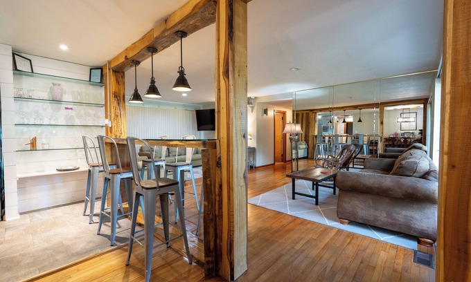 Gadsden Casa | Spacious 4BR Home- Perfect for Families & Groups! 1 min from Noccalula Falls
