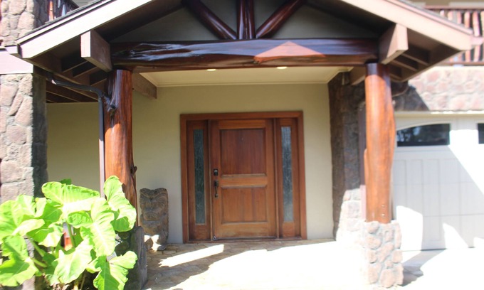 Laie Casa | Amplios pasos de 5 recámaras desde la playa de Hukilau, aire acondicionado, vista al mar, MENSUALMENTE
