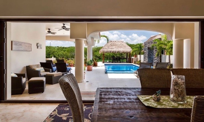 Puerto Aventuras Casa | Spacious 5-bedroom house in wonderful Puerto Aventuras with AC, Pool,Boat Dock