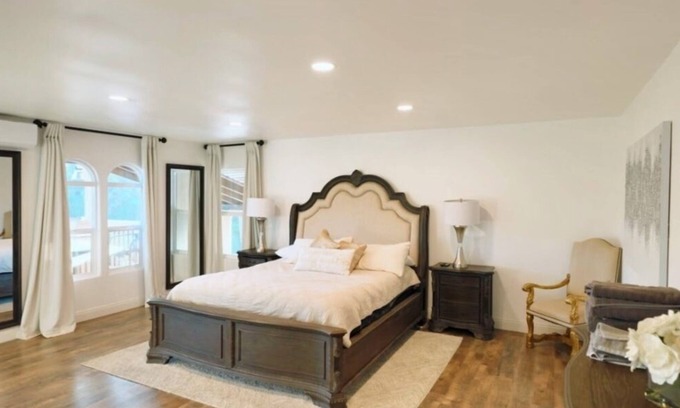 Callender Casa | Spacious 5-bedroom house with a peaceful view in Arroyo Grande