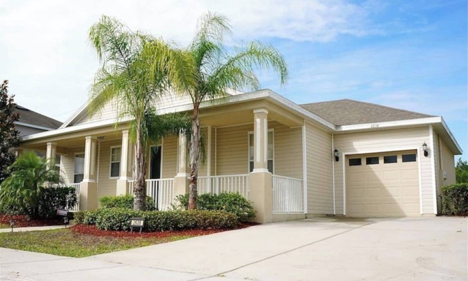 Kissimmee Casa | Spacious 5-bedroom house in delightful Kissimmee with AC, WiFi
