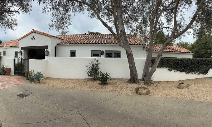 Montecito Casa | Spacious 5-bedroom house in delightful Montecito with AC
