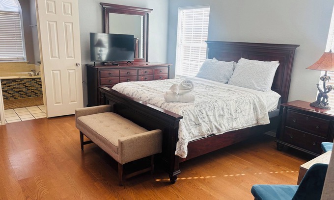 McKinney Casa | Spacious 5-bedroom house with AC, WiFi in charming McKinney