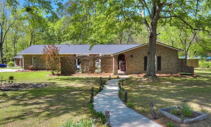 Augusta Casa | Spacious 5-bedroom house 2.5 miles easy access to Augusta National
