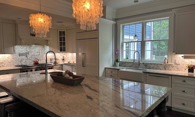 Waban Casa | Spacious 5-bedroom house with theatre and gym