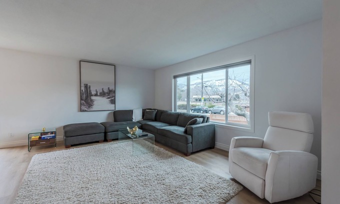 Okanagan-Similkameen Casa | Spacious 5 - Bedroom Oasis in Penticton