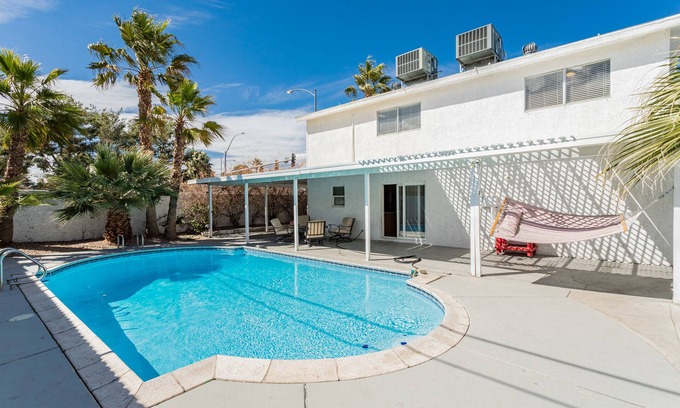 Winchester Casa | Vegas Escape- pool/near the airport