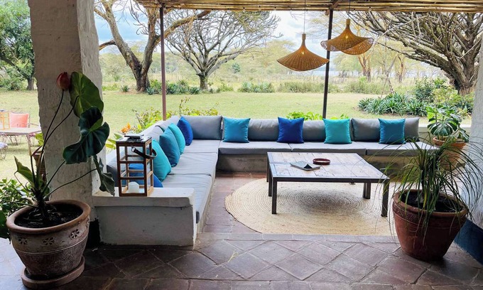 Naivasha Otro | The Sanctuary Farm house / Lake View / wildlife