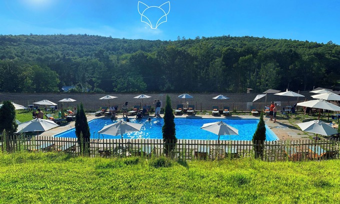 Narrowsburg Casa | Spacious 5-bedroom house with Pool on the 10-Mile River