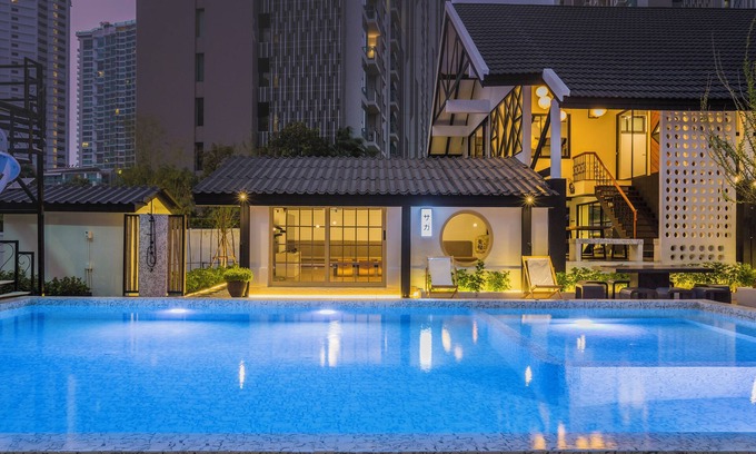 North Pattaya Villa | Spacious 5-bedroom villa 200 meters to the beach