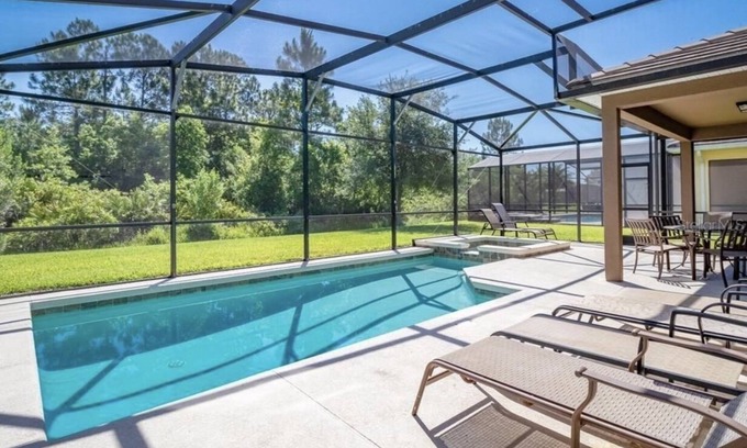 Calabria Casa | Spacious 5 Bedroom villa with private saltwater pool, huge 100 inch smart TV!