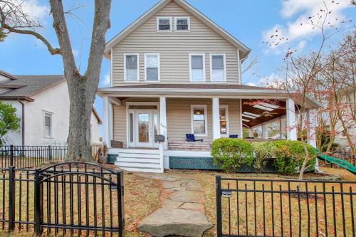 Homewood Casa | Spacious 5 BR house - 5 Min Walk to N-MC Stadium
