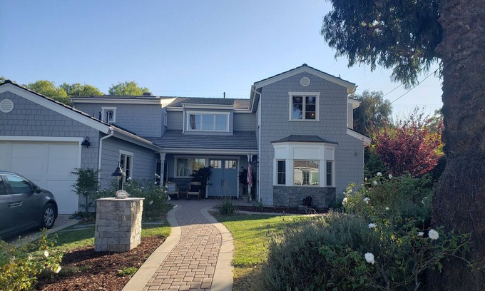 Torrance Casa | Spacious 5-bedroom home 2 miles from the beach in beautiful Palos Verdes